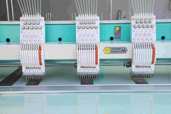 6 Farbe Flachstickmaschine Mehrkopf mit automatischer Trimmerfunktion