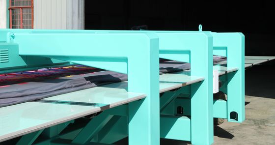 Gemischte Chenille Stickmaschine 15 Kopf Plus 15 Köpfe Anpassungsfähige Stickmaschine