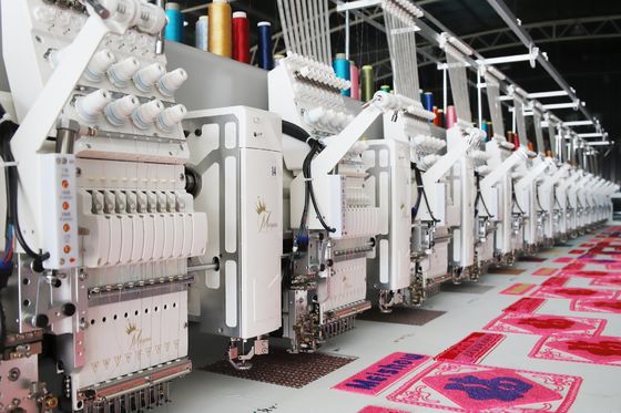 15 Köpfe Sequins Gemischte Chenille Stickmaschine Computerisiert 13 Sprachen