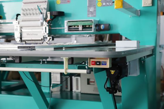 10 Köpfe Einzelsequin Stickmaschine Hochgeschwindigkeitscomputergestützte Stickmaschine