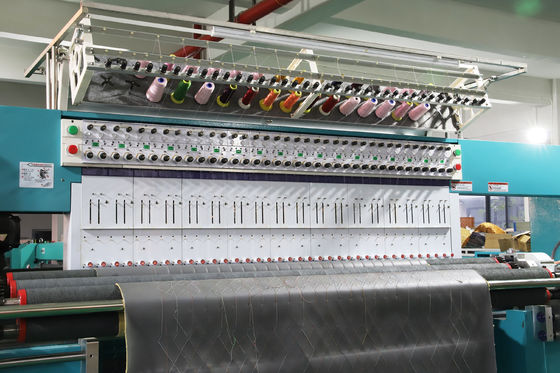 36 Nadeln Doppelseitige computergestützte Stickmaschine 18 Köpfe