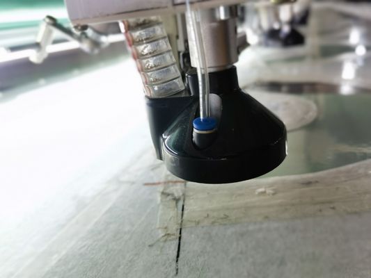 40W-80W Laserschneidemaschine 20 Kopf für 2 Schichten Stoffschneiden